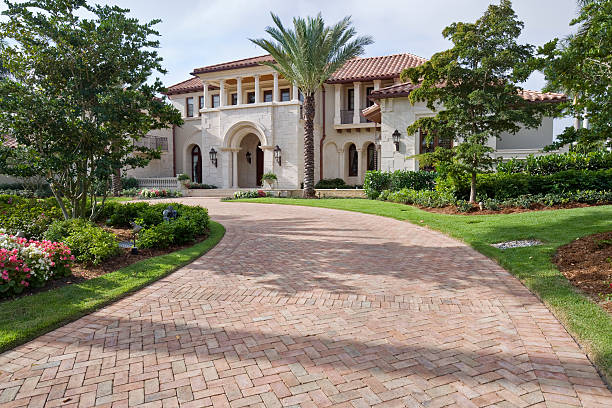 Reasons to Select Us for Your Driveway Paving Requirements in Palm Harbor, FL